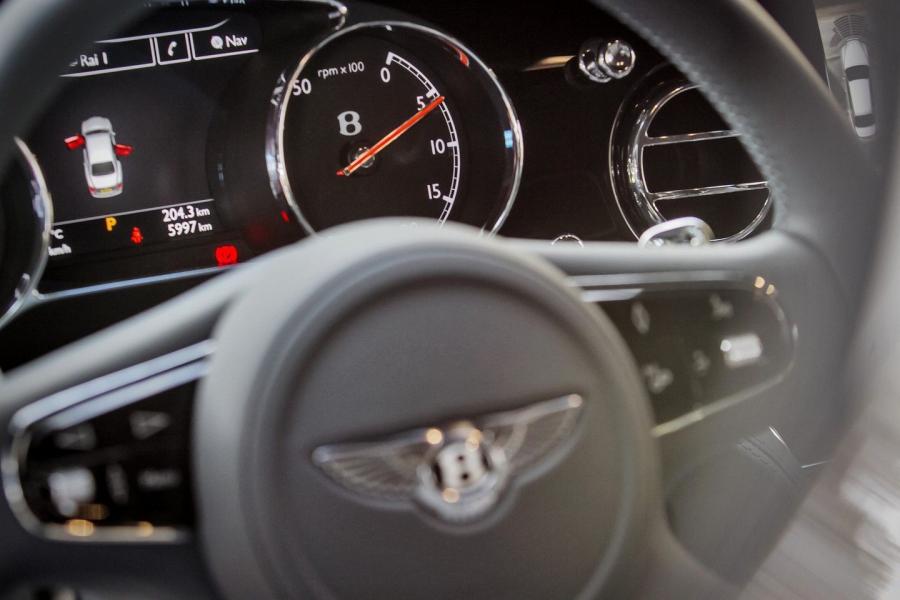  Bentley Mulsanne Speed 2015 года  (фото 82 из 117)